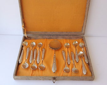 silver plated set of 12 teaspoons plus a large spoon made in Italy from the 70s large spoon length 24 cm teaspoon length 15 cm