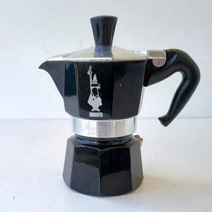 Bialetti moca espress ,2  cups Italian espresso coffee maker Vintage coffee maker , like new