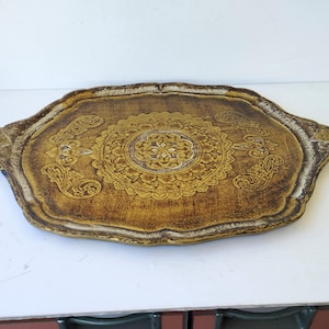 Traditionelle Florentiner Vintage Tablett, typisch Florentiner Italien 80er Jahre, Gold handbemalte Holztablett Antik Italienisch, Haus, Restaurant Dekoration.