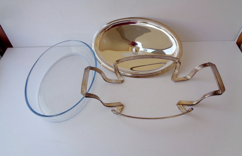 plat de service en verre avec couvercle argenté et structure porteuse argentée longueur avec poignées 43 cm largeur 26 cm image 4