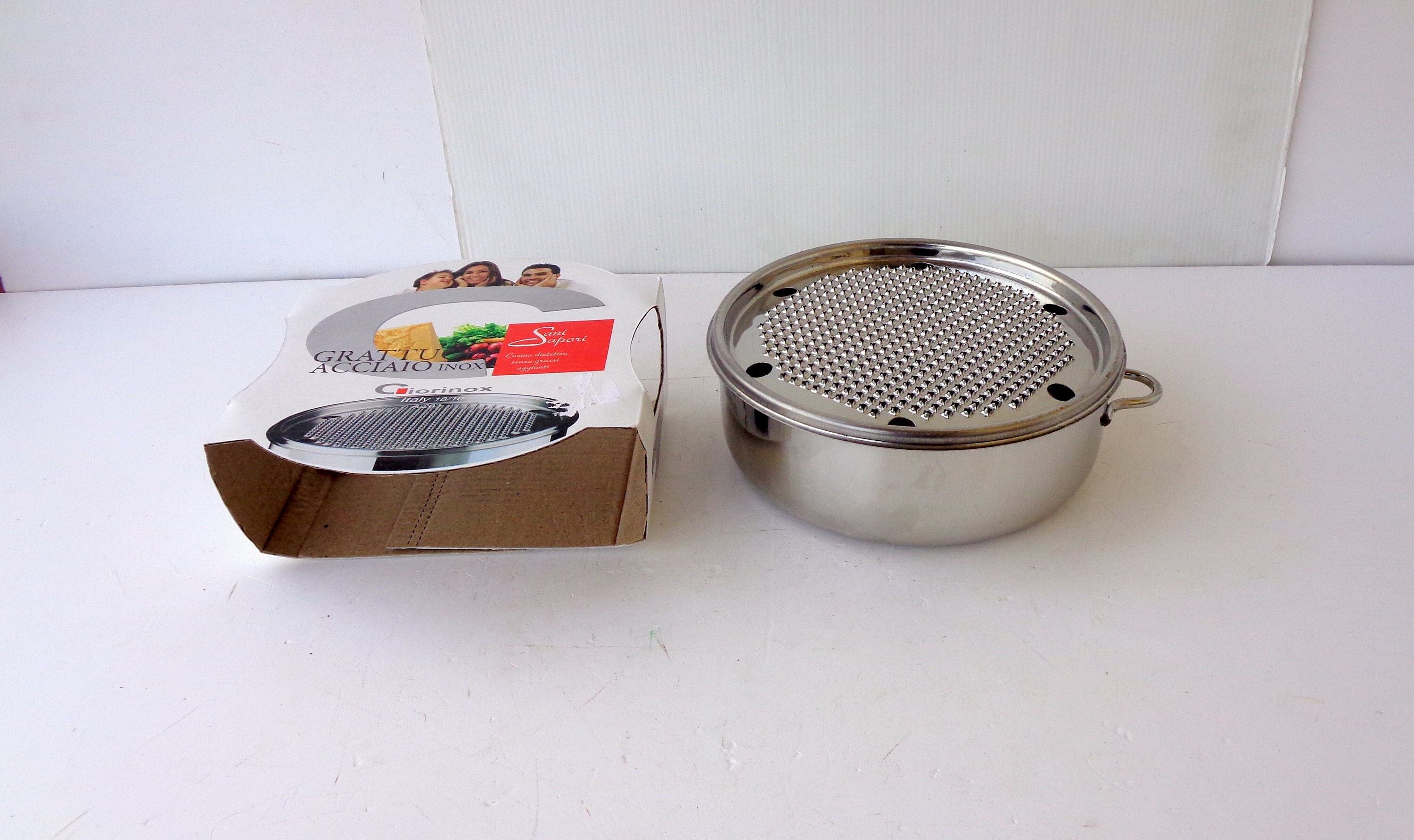 Italian Round Steel Cheese Grater Box for Parmesan Cheese. Cheese Holder  Bowl With Grater Lid, Once Quality of the Past, 