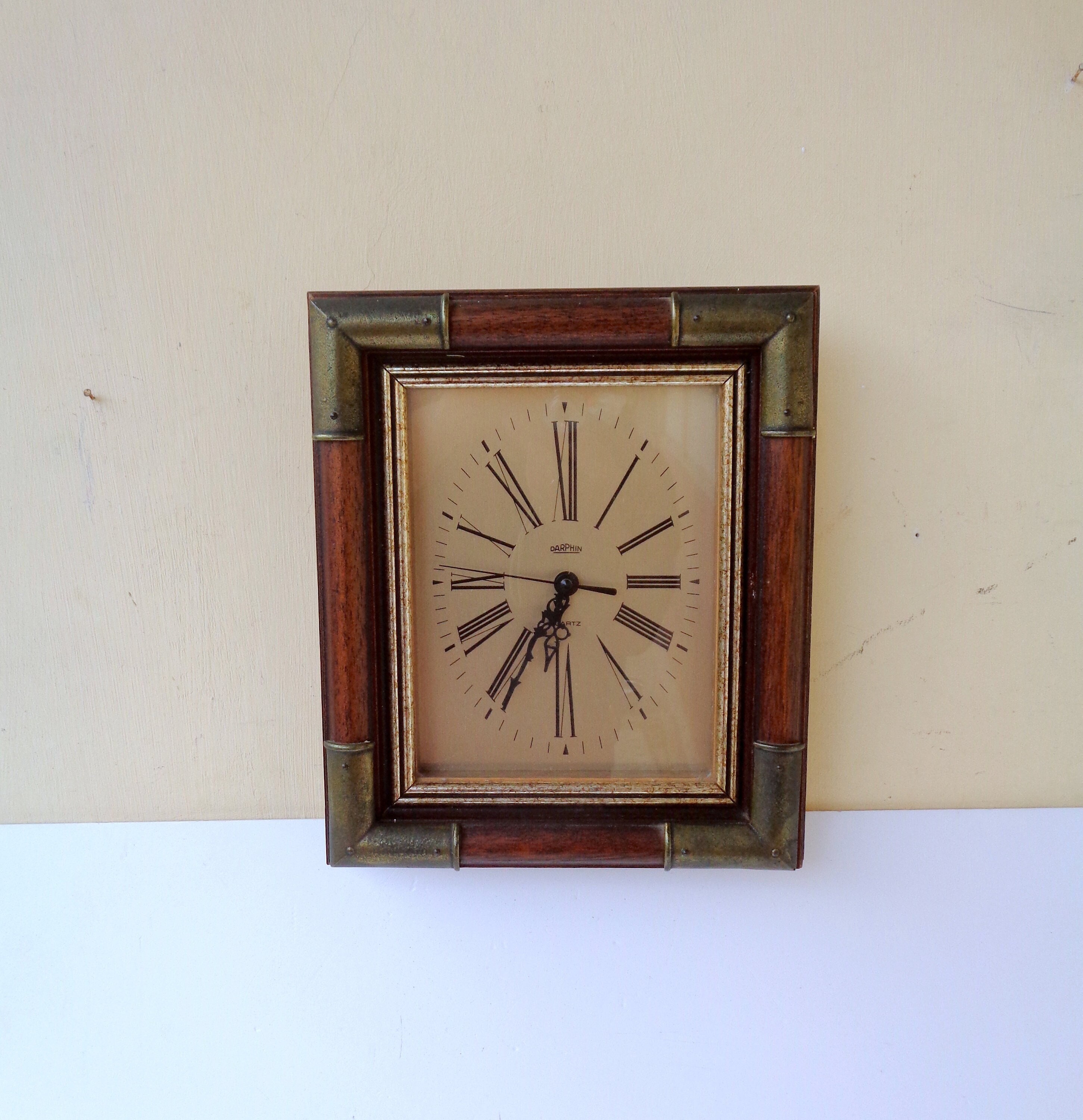 vintage 1970s clock in solid wood and  glass,DARPHIN  brand,width 27.3 cm  , height 32 cm, depth 5 cm, weight 1179 grams