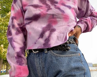 Cuello redondo recortado tie-dye