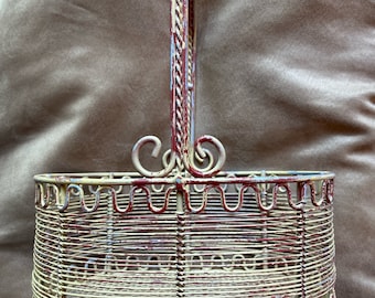10” x 8.5” Oval Metal Basket w/Handle, Shabby Chic, Distressed Gold/Rust/Gray