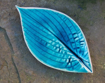 Soap bar soap tray jewelry bowl "DeepBlue" (No. 8) turquoise green petrol glazed ceramic Hosta leaf Funkie Hosta leaf