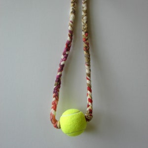 Circular Tug Toy for Dogs/Fleece and Tennis Ball Tug