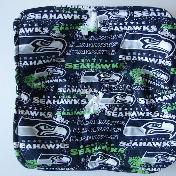 Seahawks Plate Cozy!  Microwaveable,washable, reversible.  Extra Thick!