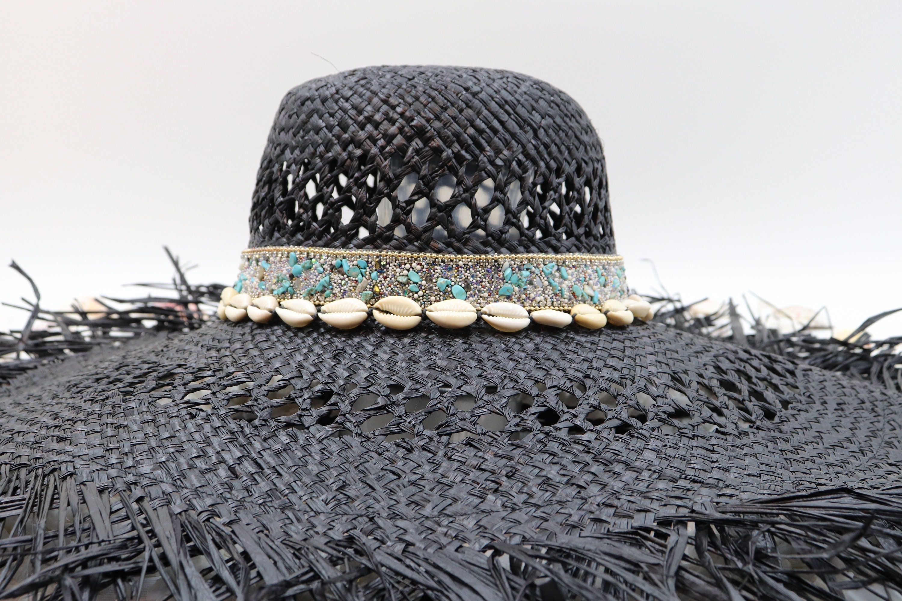 NWT Elegant Wide Brim Straw Sun Hat with Multi Design Band Ghanaian Straw Hats With Wide Brim Colorful Band & Leather  main image 3