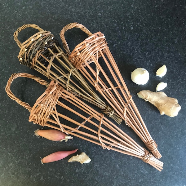 Willow basket, hanging basket, kitchen baskets, small bird feeder, garlic basket, ginger basket, shallot basket, 9th wedding anniversary