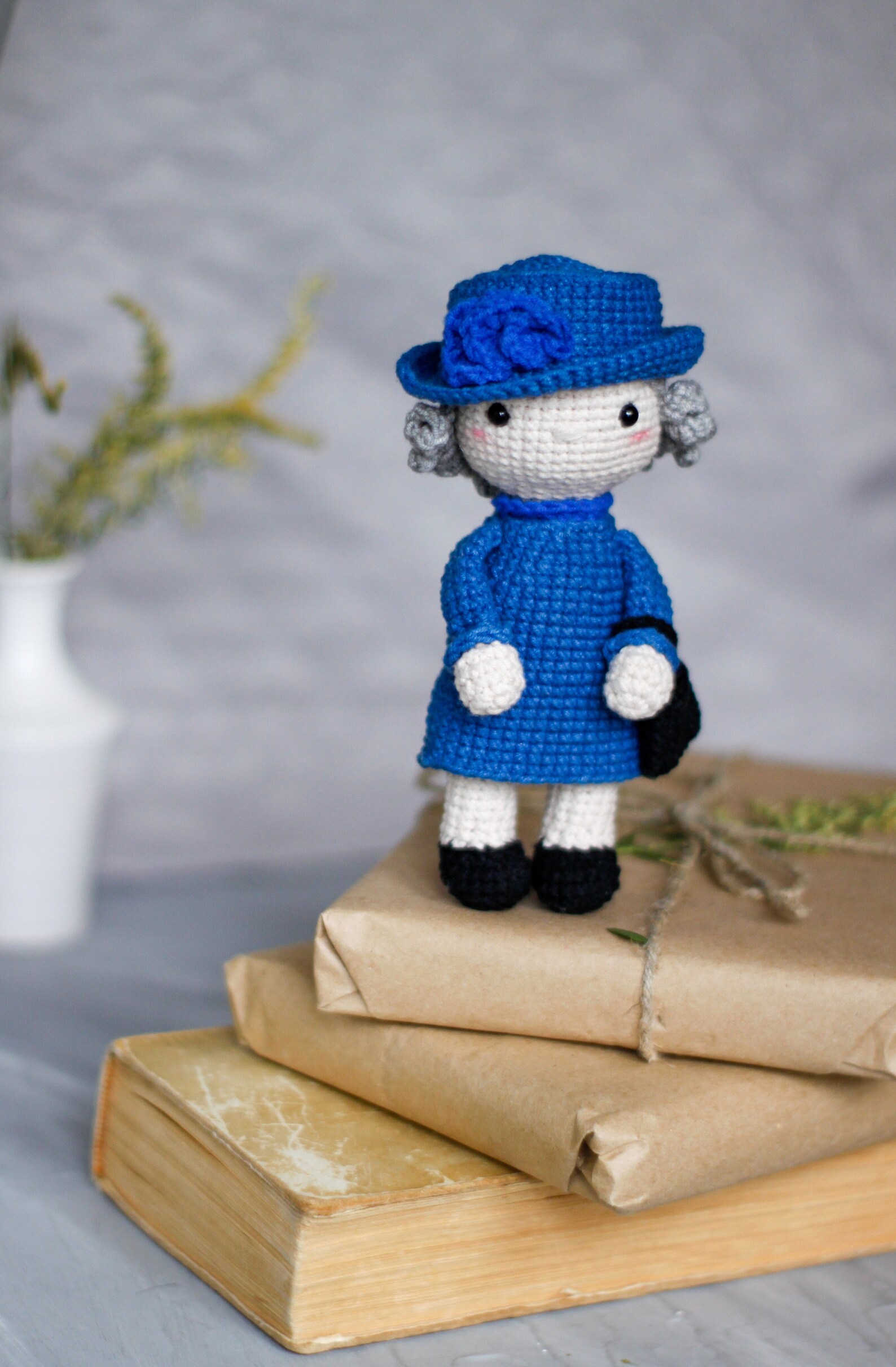 The Queen Elizabeth Crochet Pattern Amigurumi Queen Pattern Etsy