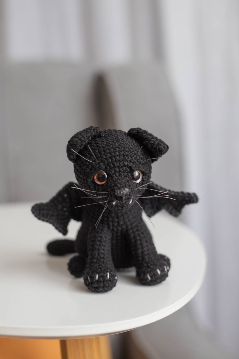 Black cat crochet pattern, amigurumi Halloween pattern, Halloween Kitten, Vampire cat, BatCat image 8
