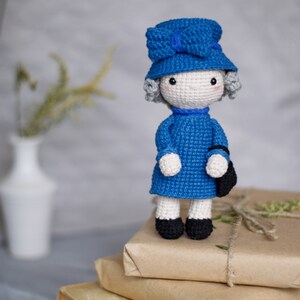 The Queen Elizabeth Crochet Pattern, Amigurumi Queen Pattern, Amigurumi ...
