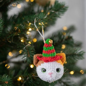 Crochet Christmas tree cat ornament, amigurumi Christmas tree decorations, amigurumi Christmas baubles pattern, christmas ornament image 9