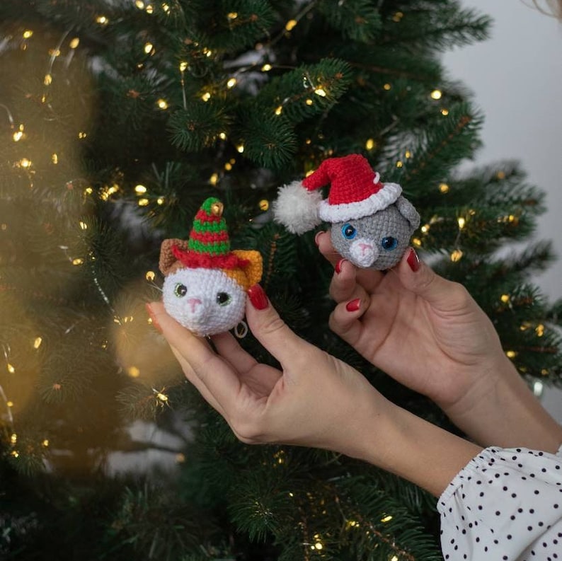 Crochet Christmas tree cat ornament, amigurumi Christmas tree decorations, amigurumi Christmas baubles pattern, christmas ornament image 4