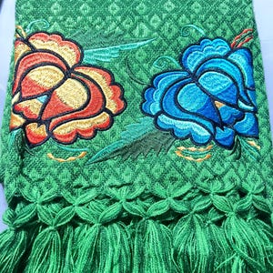Green Mexican Shawl Rebozo backstrap loomed in Santa Maria