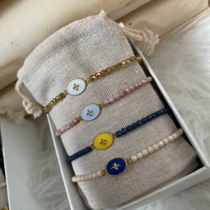 Boho bracelet with oval jewelry