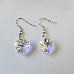 Heart dangle earrings - Handmade costume jewelry - Elegant and original women&#39;s gift