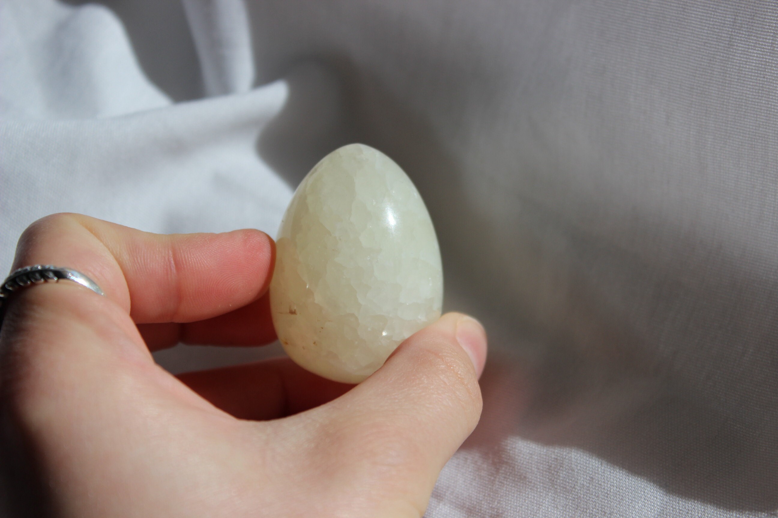 White Onyx Decorative Easter Egg - Etsy.de