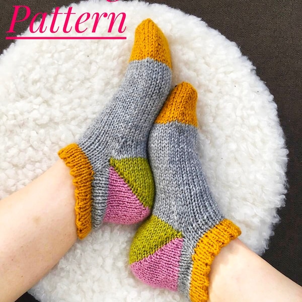 Warm and Cozy Knit Sock Pattern, Ankle Cut Slipper Socks Knitting Pattern, Winter Knitting Project, DYI Christmas Gift Tutorial