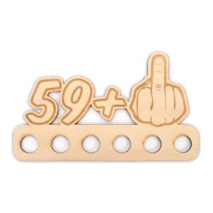 Geldgeschenk zum 60. Geburtstag für Männer - Origineller Wunscherfüller „Mittelfinger 59+" aus Holz