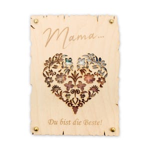 Mama, du bist die Beste - Glückwunsch-Karte aus Holz mit Blumenherz zum Muttertag