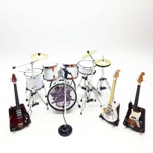 Miniature Musical Instrument Queen 3 Guitar Small Plus Drum + Mic White Display