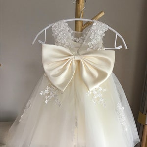 Ivory Lace flower girl dress, tulle flower girl dress, illusion birthday girl dress with lace applique, tutu flower girl dress,