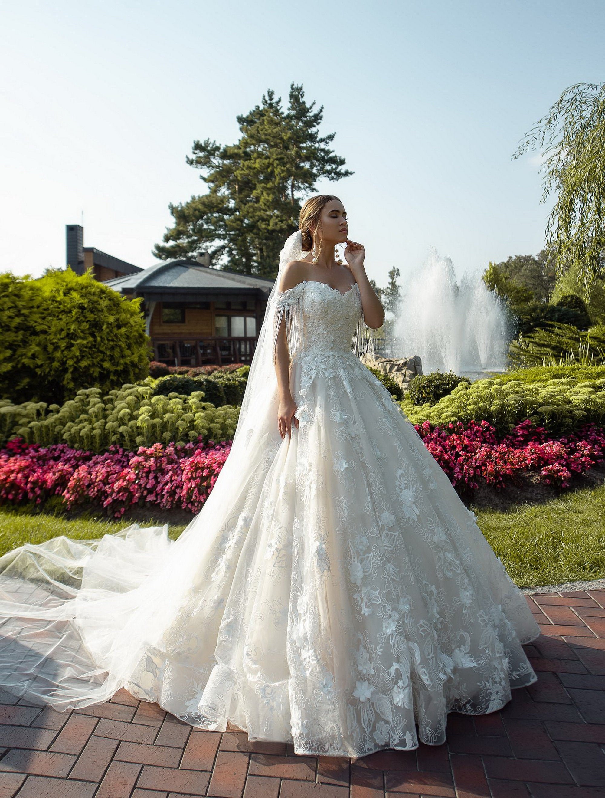 puffy skirt wedding dresses