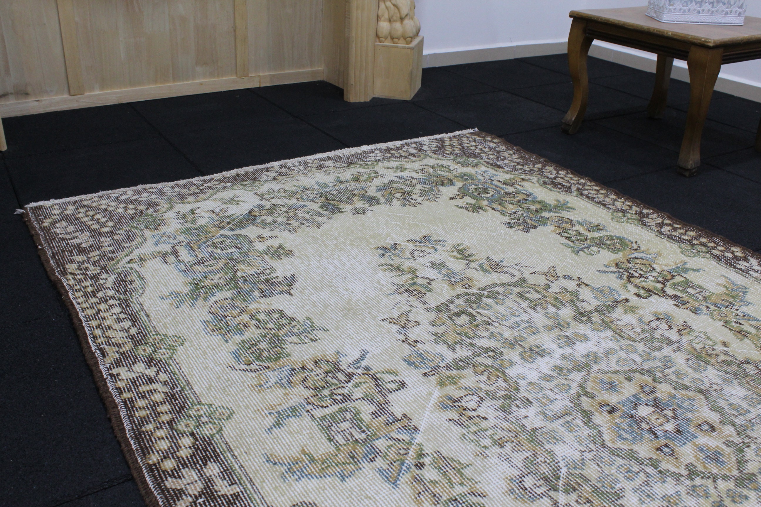 Turkish Rug 3.9x7 Area Rug Ivory Rug Distressed Rug Etsy