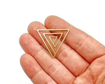 5 pcs Collier triangle en laiton brut, Triangle en laiton brut, Collier géométrique, Bijoux modernes, Découpe laser, 34 x 36,5 mm