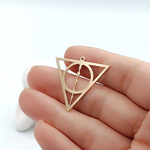 5 pcs Raw Brass Triangle Charm, Raw Brass Triangle Necklace Charm, Geometric Triangle Pendant, Laser Cut Jewelry, Findings, Bezels for Resin