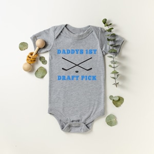 Daddy&#39;s 1st Draft Pick Baby Onesie®, Hockey Fan Bodysuit, Hockey Fan Onesie ®, Cute Baby Clothes, Baby Shower Gift