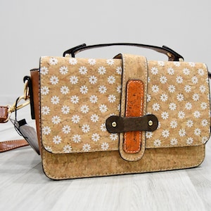 Petit sac à main en liège pour femme , sac à bandoulière écologique fait main idée cadeau pour végan motifs fleurs marguerites blanches