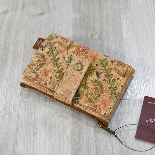 Ecological Vegan cork wallet and card holder: light and water-resistant accessory, gift idea with minimalist floral pattern