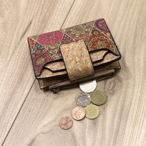 Portefeuille en liège naturel pour femme, idée cadeau originale pour végan, tissu de liège motif mosaïques confection artisanale