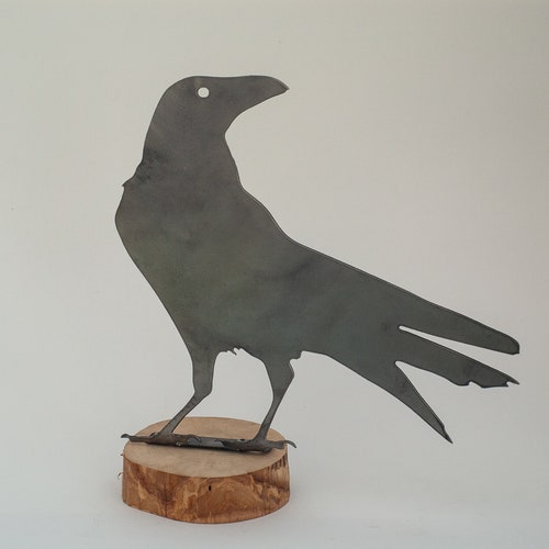 Crow | Metal bird sculpture | Garden decor | Ornament | Rustic home decor