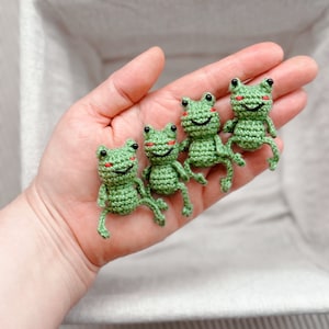Miniature Handmade Amigurumi Frog, Frog, Approx. 4 cm Large Amigurumi Frog, Collectible Frog, Khaki Green Color