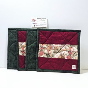 Quilted Christmas Potholder Set: Reversible Winter Baking Hot Pads