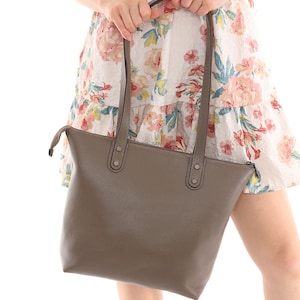 Sacoche en cuir pour femmes, Cartable en cuir pour femmes personnalisé, Sacs à bandoulière pour femme, Sac en cuir décontracté, Cadeau pour elle, Cadeau d’anniversaire