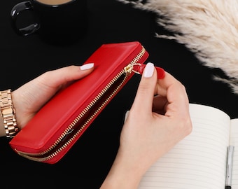 Cartera de cuero delgada personalizada, Cartera de mujer minimalista, Regalo para ella, Cartera grabada, Regalo de novia, Cartera de mujer, Cartera titular de tarjeta