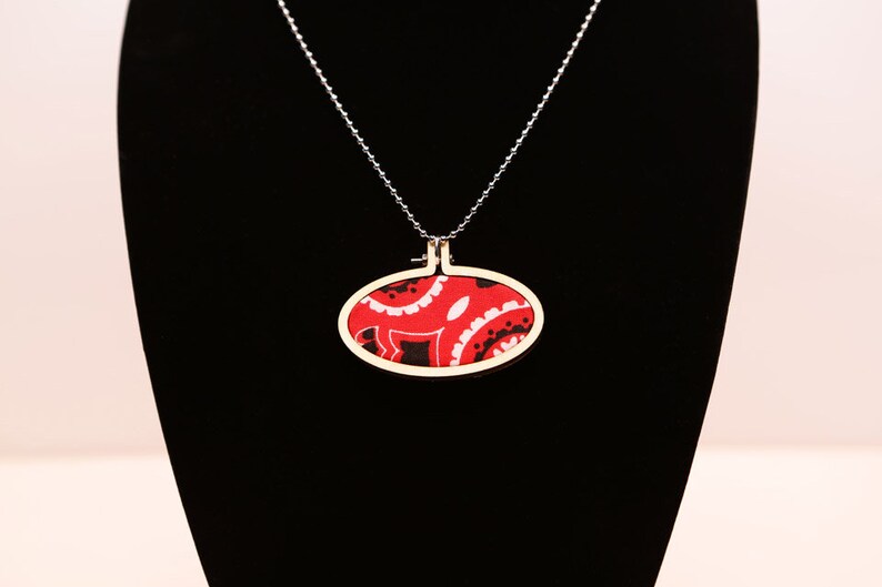 Red Bandana NecklacePendantWooden Embroidery Hoop NecklaceBo-Ho NecklaceCute NecklaceOOTDBandana JewelryStatement Necklace