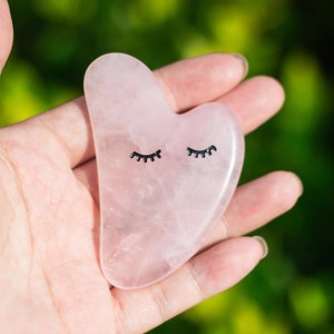 Gua Sha Tool Rose Quartz Roselyn