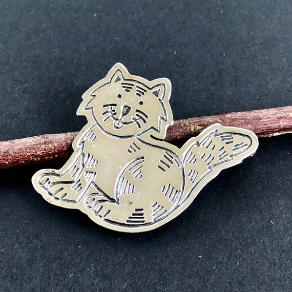 メキシカンシルバーピンスタンプワークブローチ