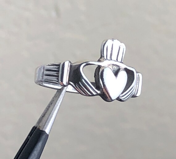 Sterling Silver Claddagh Ring: Celtic Love, Frien… - image 6