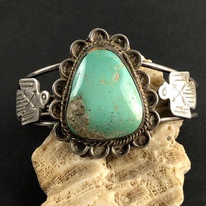 Old Vintage Fred Harvey Era Southwestern Navajo Sterling Silver and Green Turquoise Thunderbird and Arrows Statement Cuff Bracelet/ Size 6.5