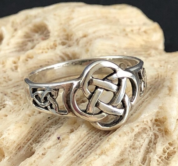 Sterling Silver Celtic Knot Stackable Ring Size 6… - image 5