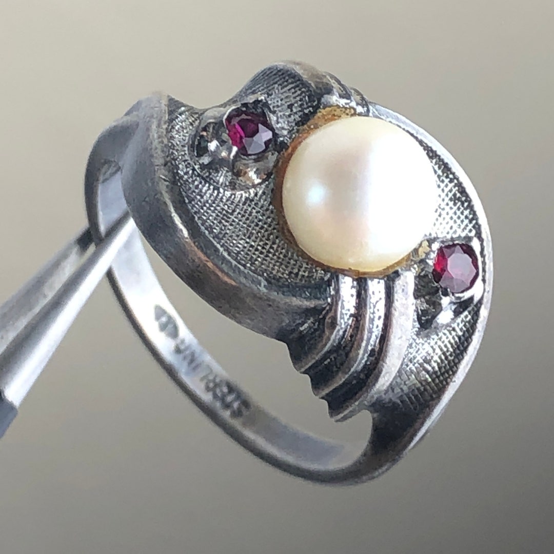 ヴィンテージ ファセット ルビー レッド トパーズとパール