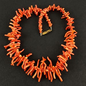Natural Salmon Color Branch Coral Graduate Choker Necklace / 15.5” Long / Vintage Costume Jewelry