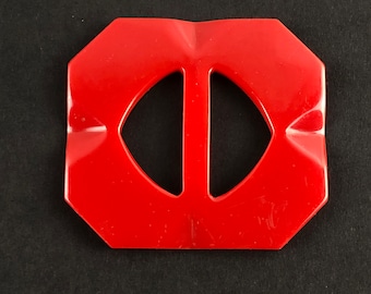 Vintage Carved Red Bakelite Belt Buckle / Rectangular Shape