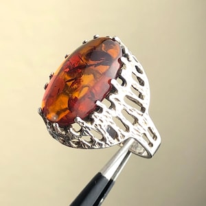 Vintage Baltic Amber Cabochon 835 European Silver Brutalist Statement Ring / Large Oval Cognac Copper Color Amber Modernist Ring / Size 8.5